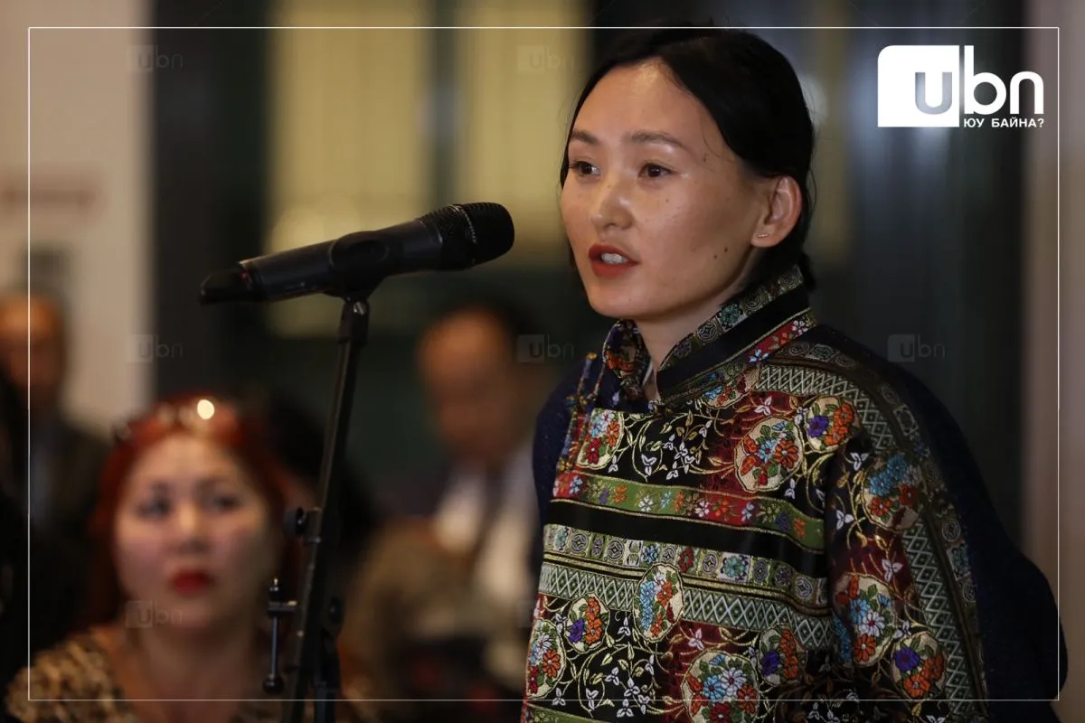 legacy:Zasag Oyun-Erdene/ailchlal/german/irged/10.jpg