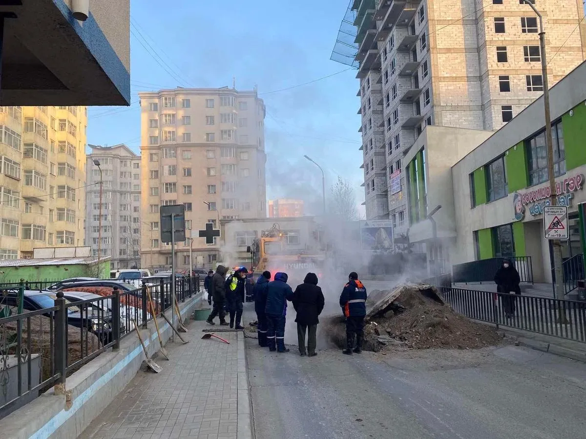 Натур худалдааны төвөөс Нарны замыг холбосон туслах замыг хаажээ
