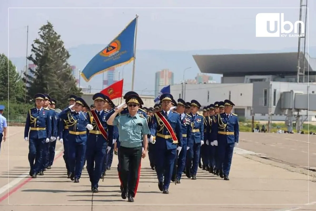 Төрийн далбааны өдөрт зориулсан цэргийн ёслол хүндэтгэлийн ажиллагааны нэгдсэн бэлтгэл үргэлжилж байна