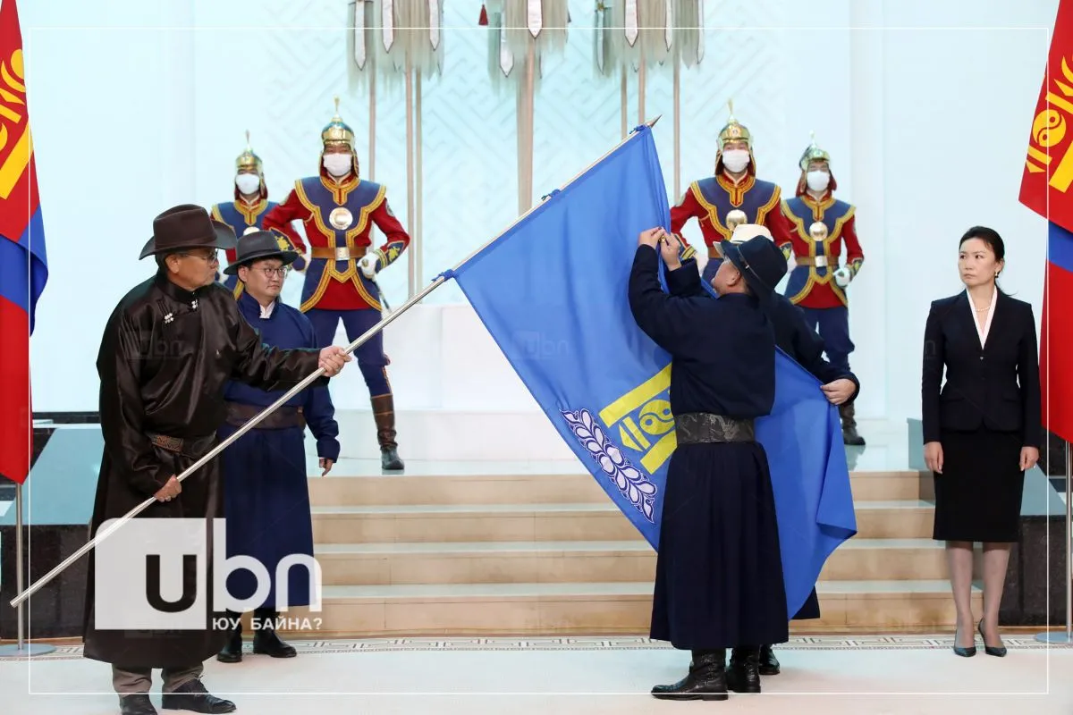 Ерөнхийлөгч Х.Баттулга "МоАХ" ТББ-д Улсын баатар цол хүртээжээ