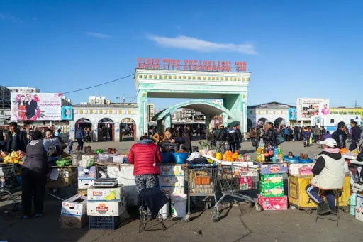 “Нарантуул“ захын орох, гарах гарцыг нэмэгдүүлжээ