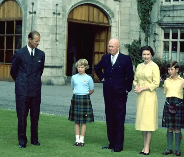legacy:Elizabeth Queen/7.jpg