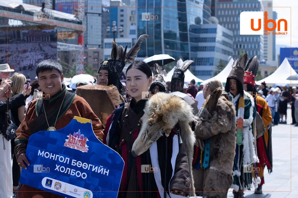 legacy:DEELTEI MONGOL 2024/г22.jpg